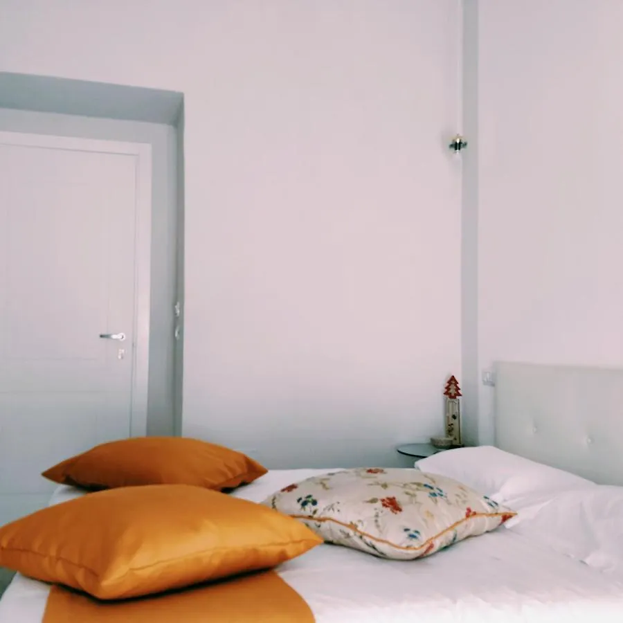 *** ベッド・アンド・ブレックファスト La Chambre ナポリ イタリア