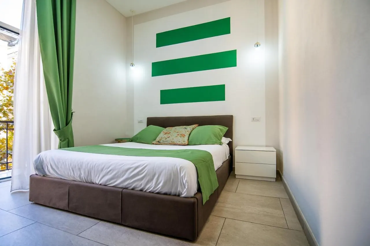 La Chambre ナポリ イタリア