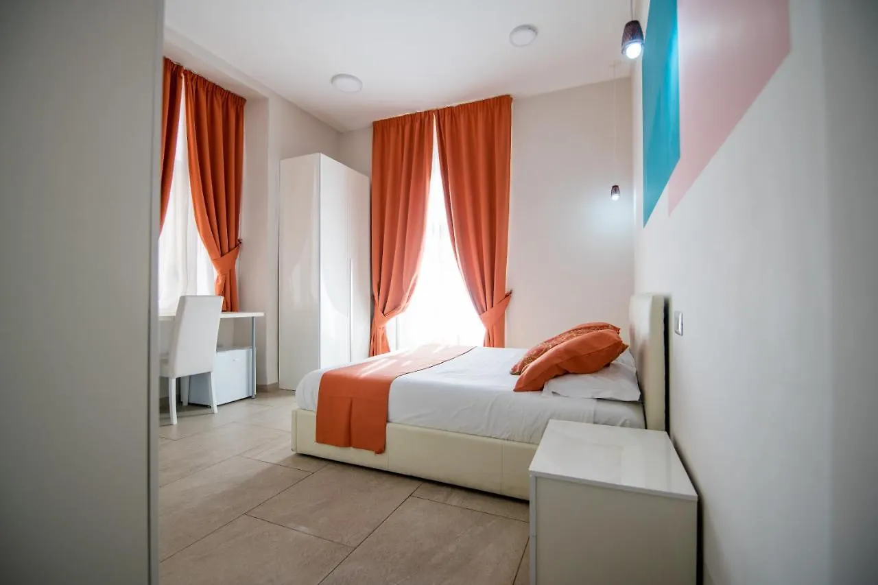 La Chambre ナポリ 3*,  イタリア