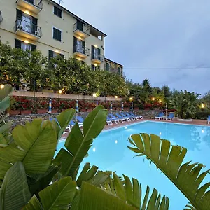 Aparthotel Elvira