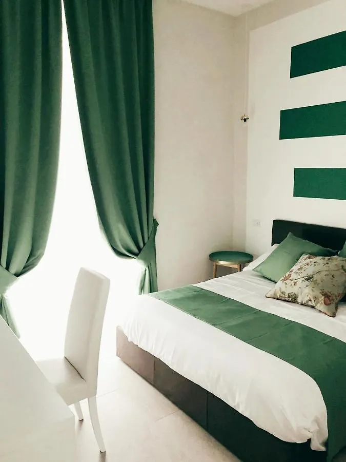 La Chambre Naples Bed & Breakfast