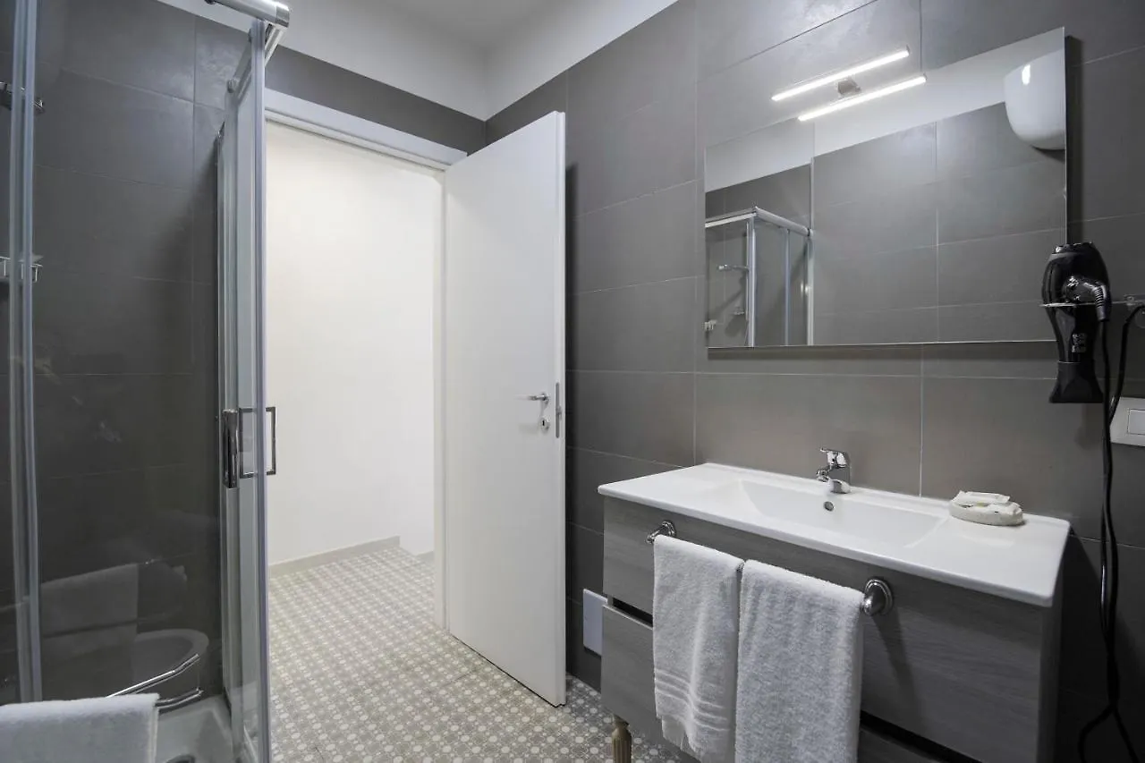 La Chambre Naples Bed & Breakfast