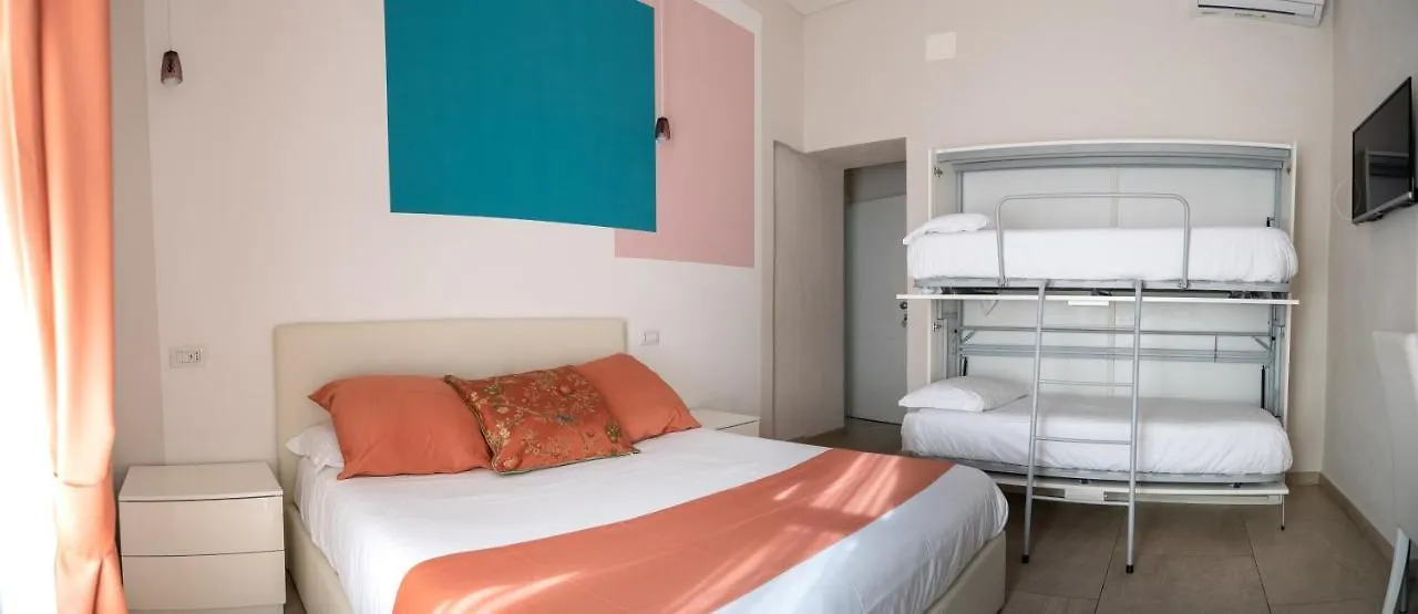 La Chambre Naples Bed & Breakfast