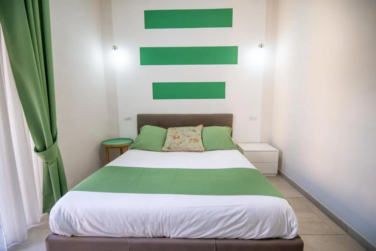 La Chambre Naples Bed & Breakfast