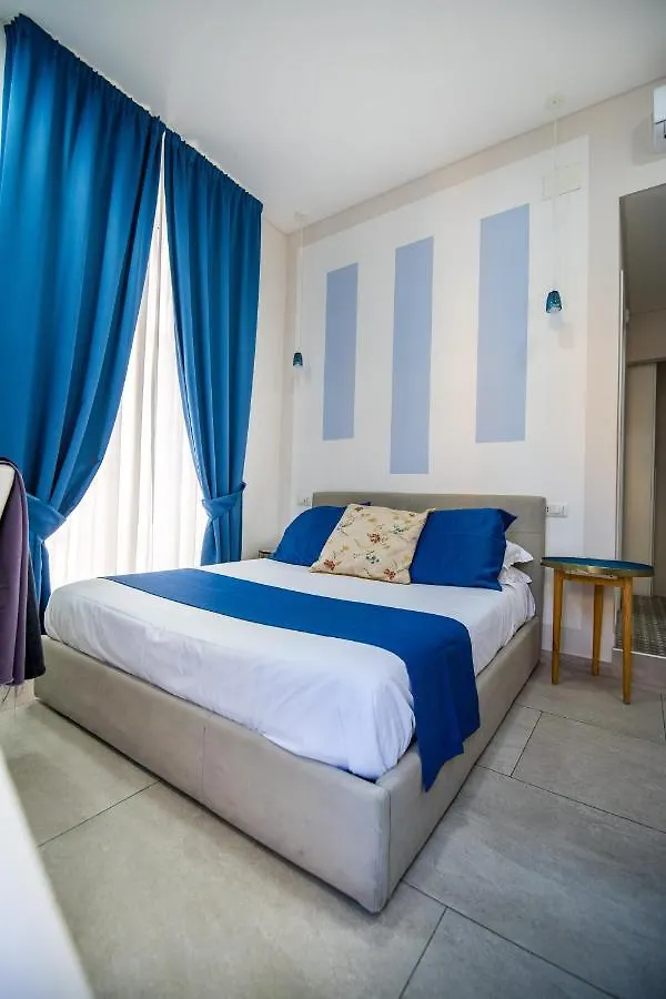 Bed & Breakfast La Chambre Naples