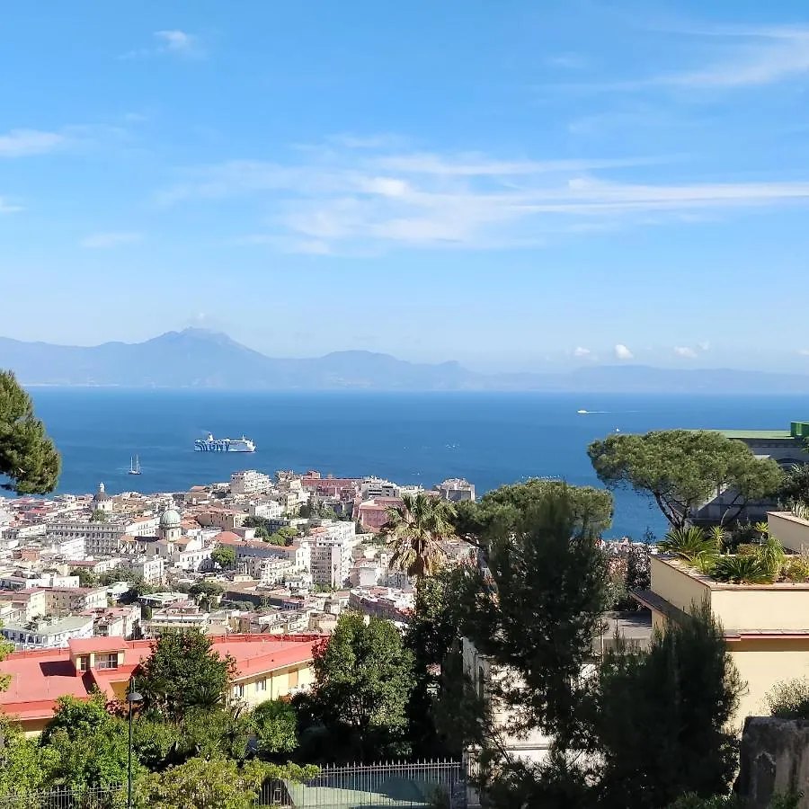 *** Bed & Breakfast La Chambre Napoli Italien
